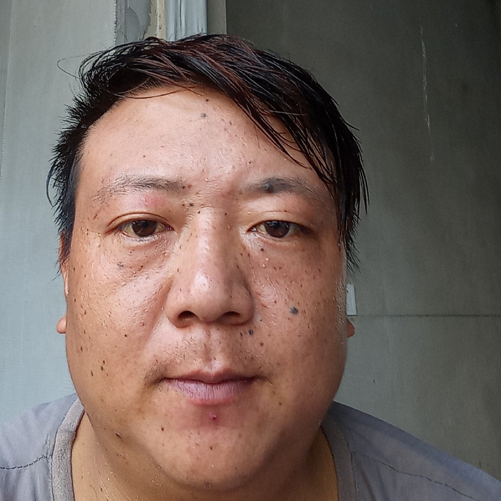 落寞和香烟的照片