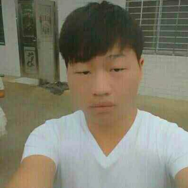 [时尚阿仁]的照片