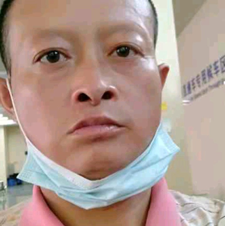半夏吃醋爱听歌的照片