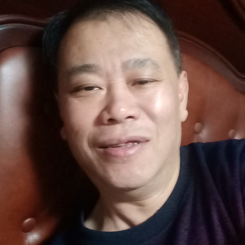 老成成的照片