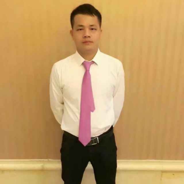 123爱笑的男孩的照片