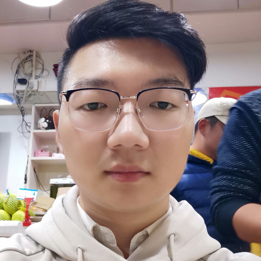 海燕开朗的照片