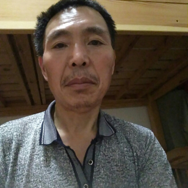 贾中亮的照片