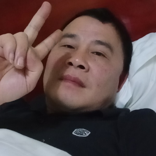 呻吟的照片