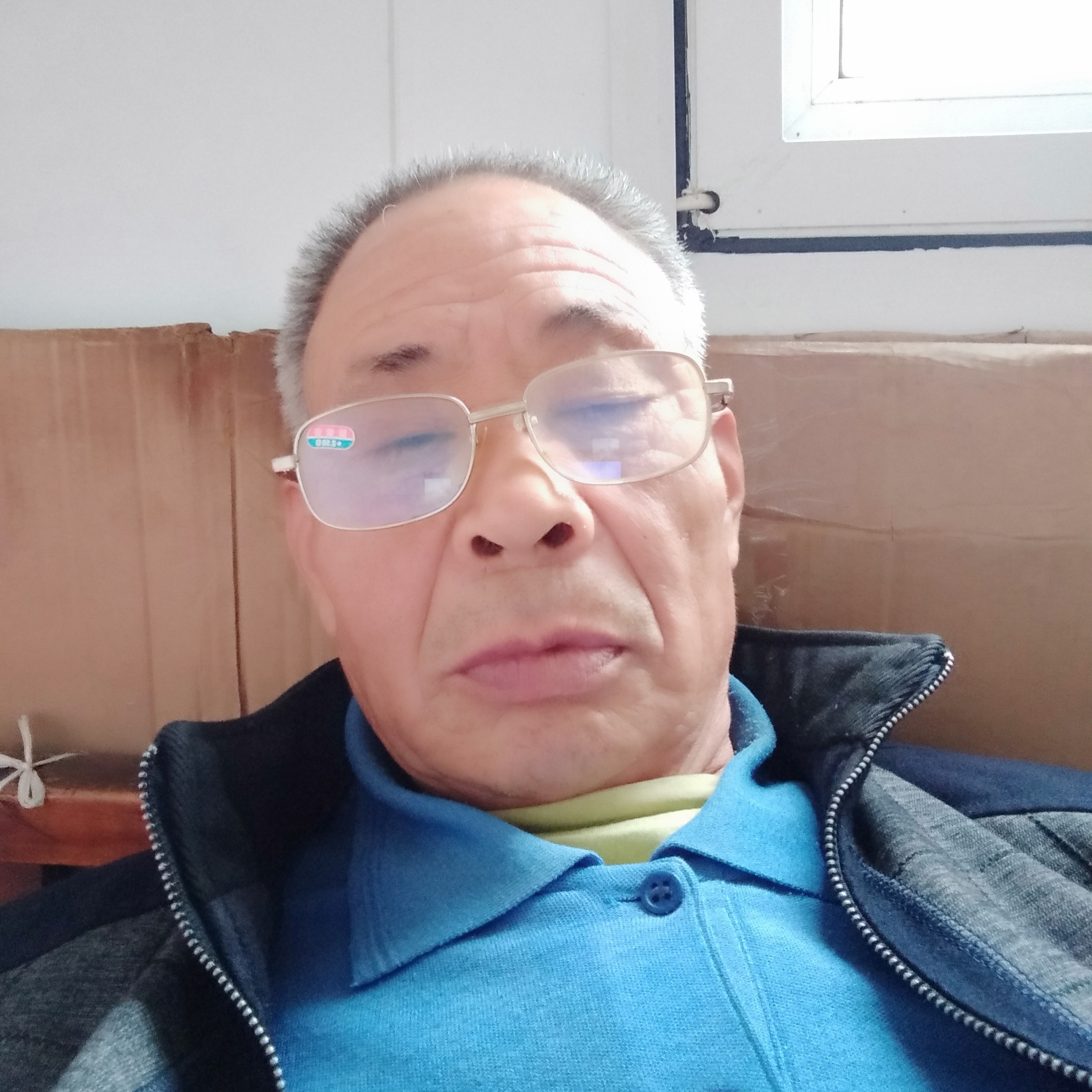 哈密瓜迎高挑的照片