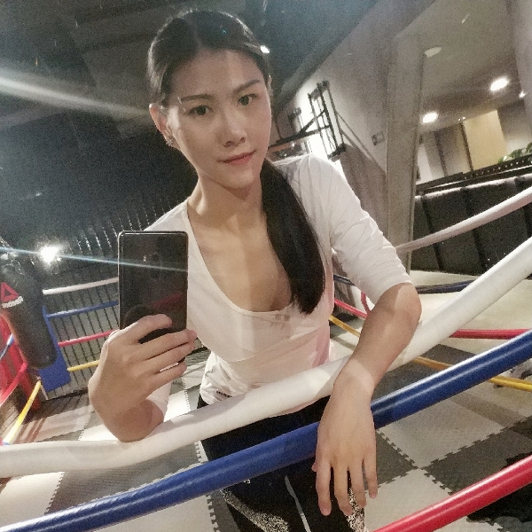 笑靥明理的照片