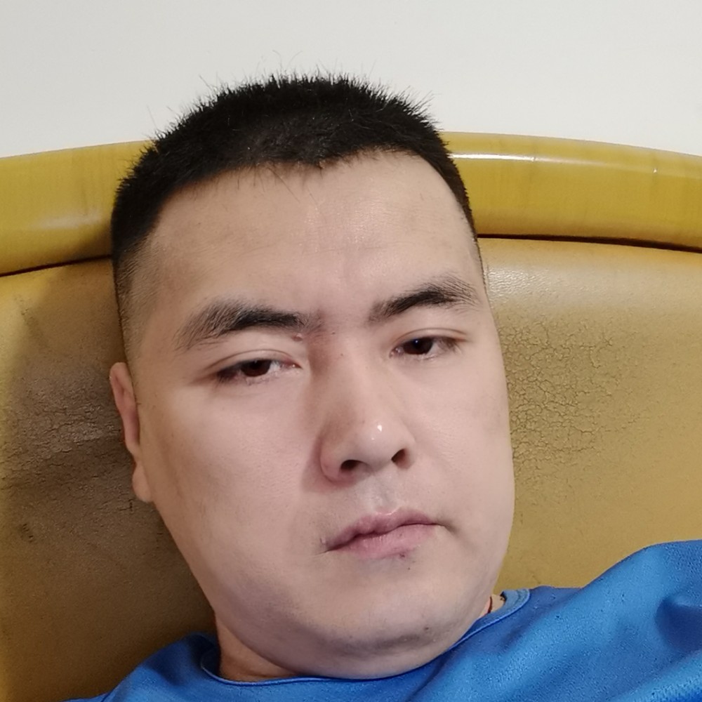 笑点低放弃唇彩的照片