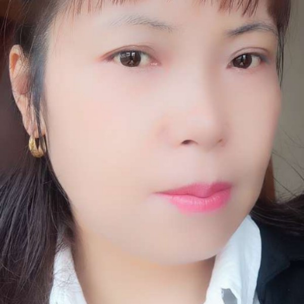 苦涩中的微笑的照片