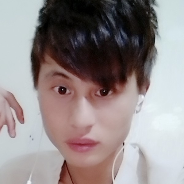 等待浮波的照片