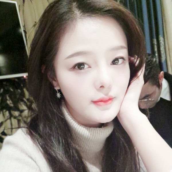魏颖的照片