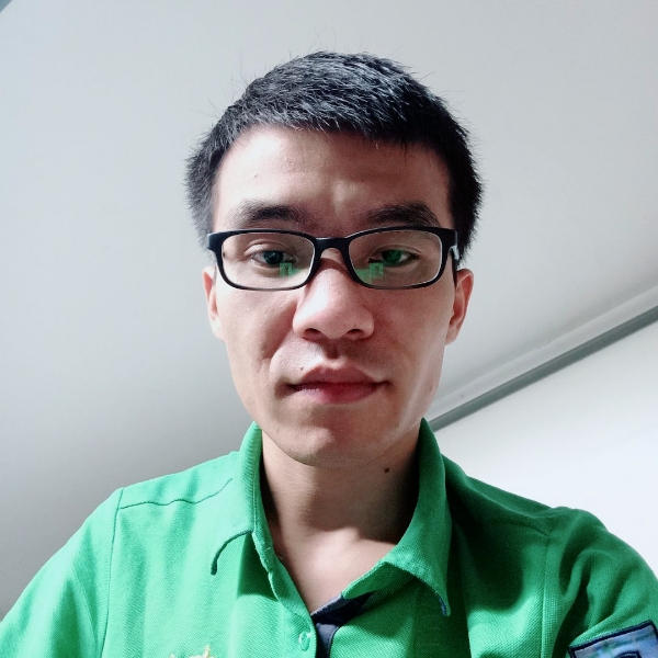 背后那涟漪的照片