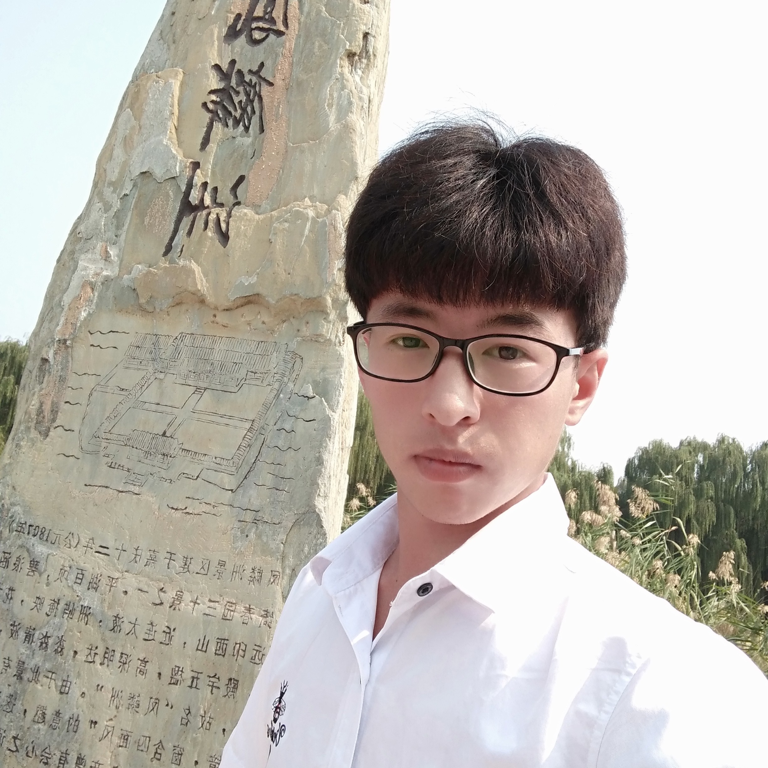 流云涌的照片