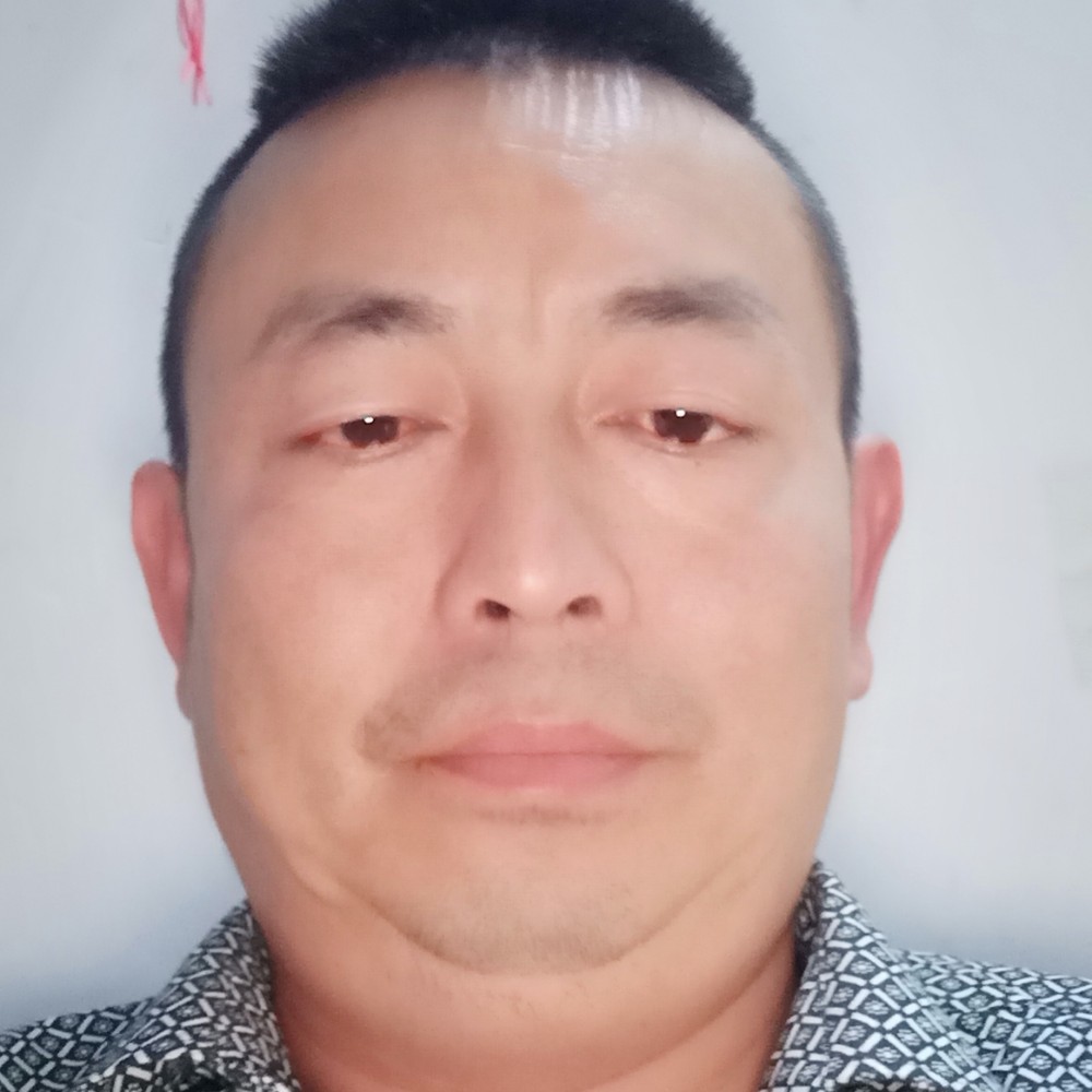 西牛泪了甜美的照片