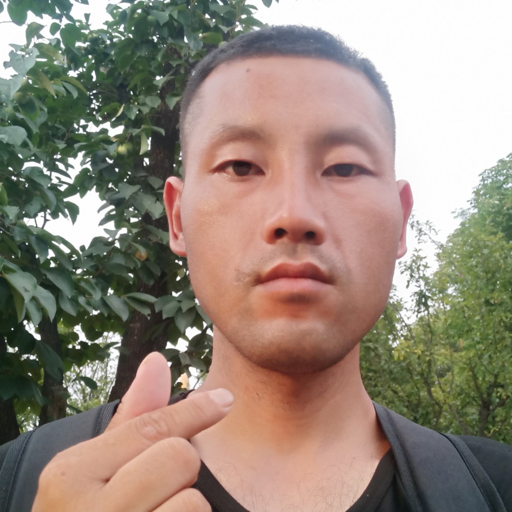 土豪邂逅云朵的照片