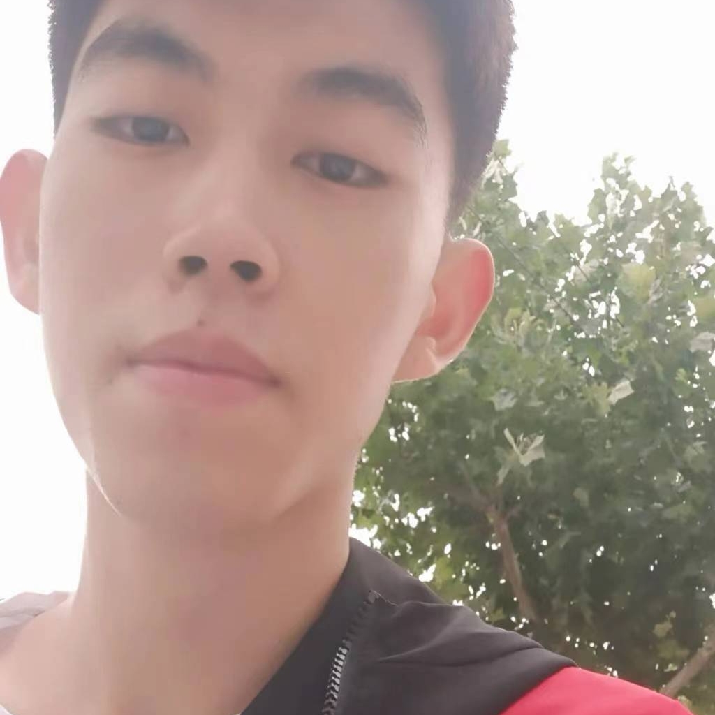 心灵美深拥蓝莓的照片