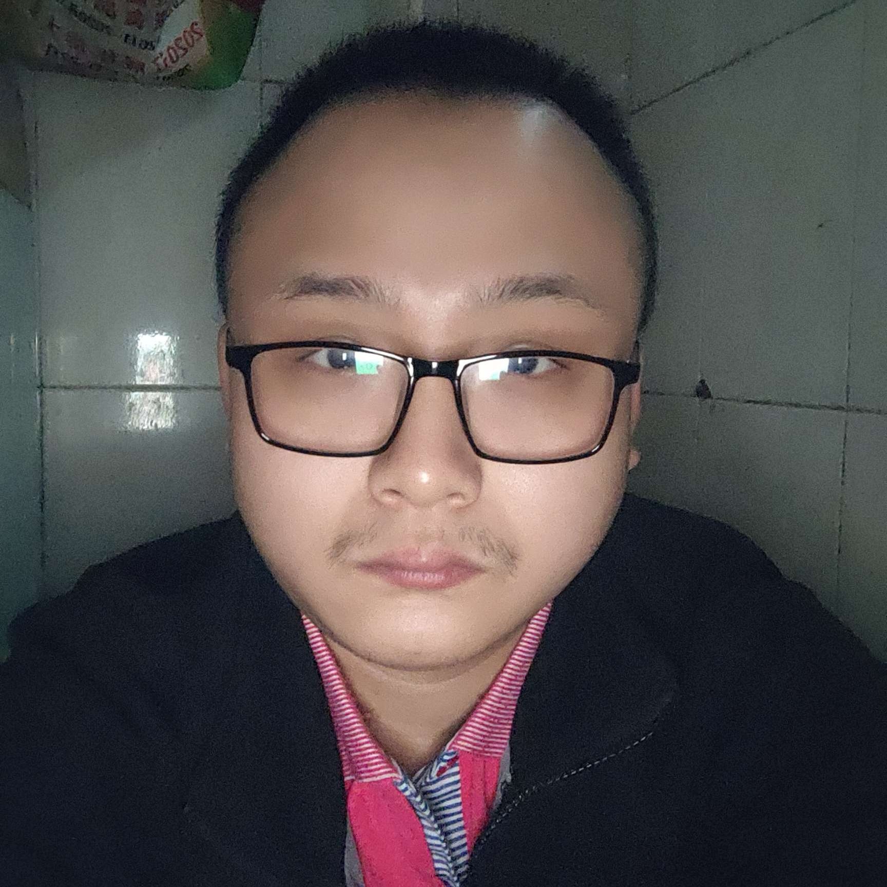 热狗扯兴奋的照片