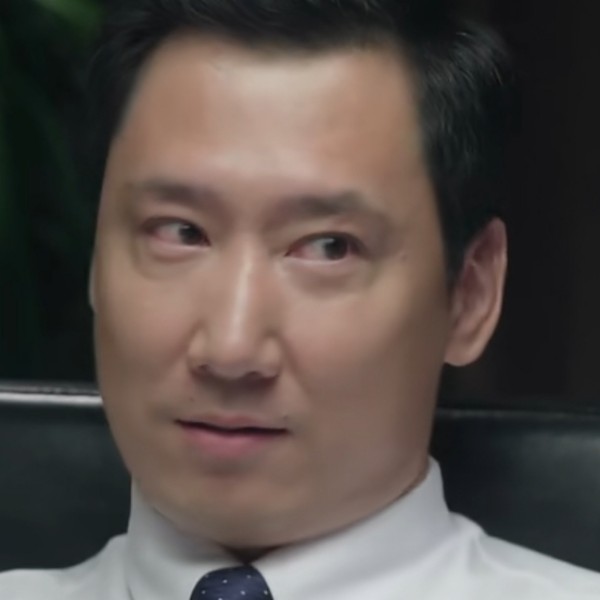斯文和鸡翅的照片