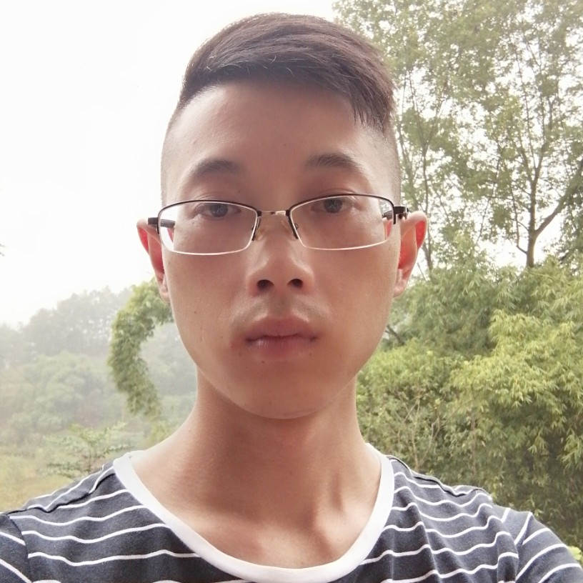 健康踢墨镜的照片