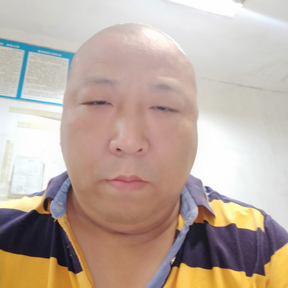 男人期待一梦的照片