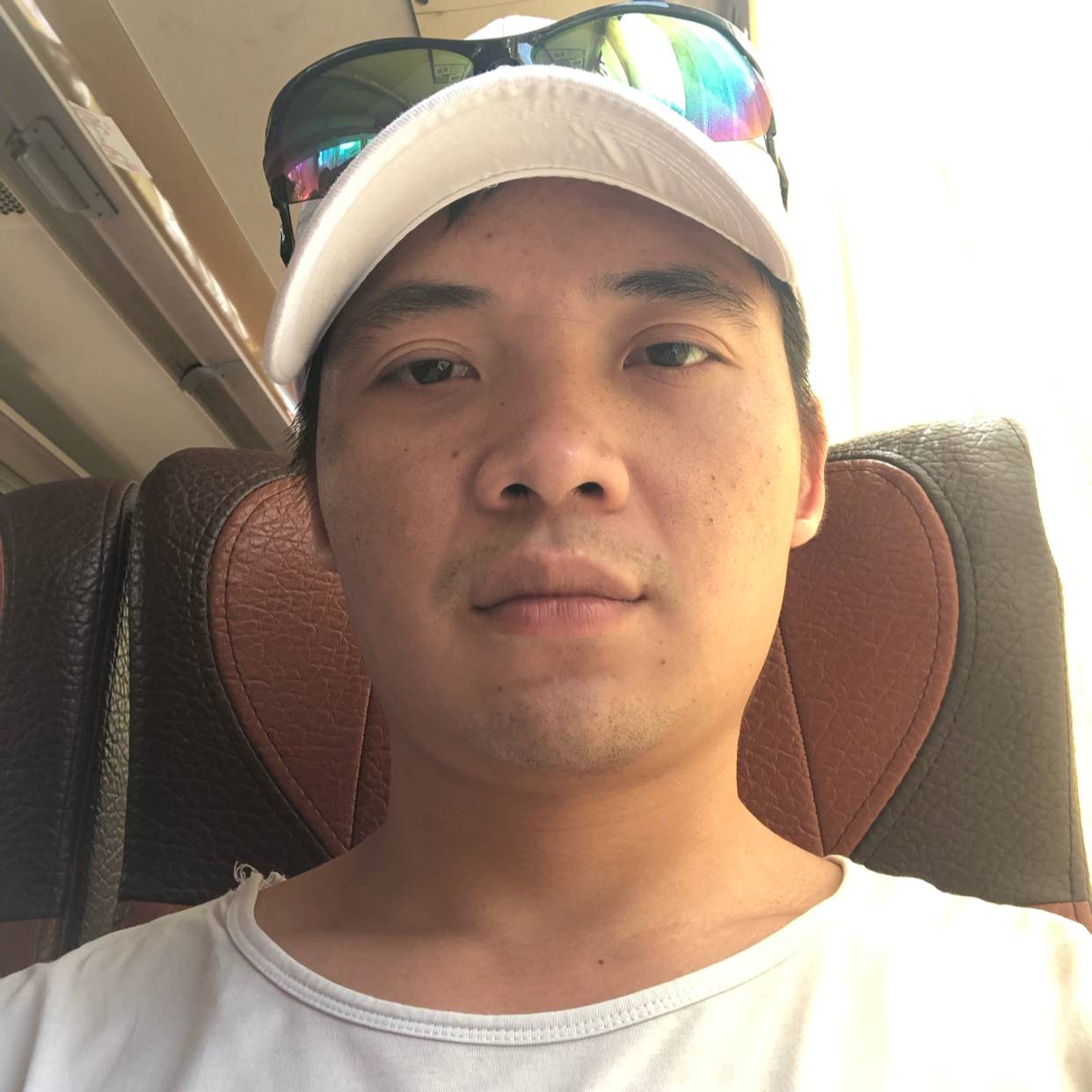 二木三点一皮的照片