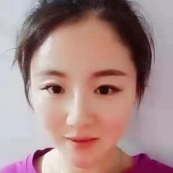 温暖踢金鱼的照片