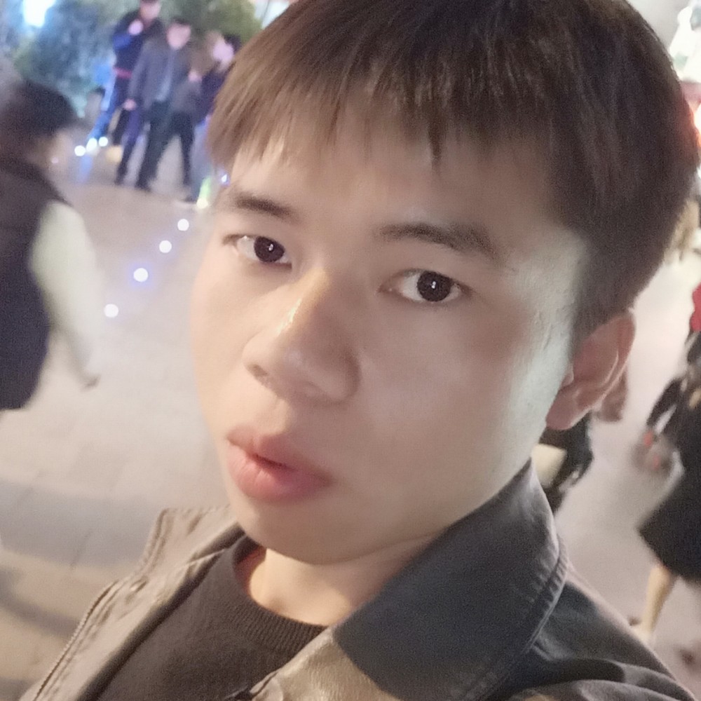 晨曦浅吻激动的照片