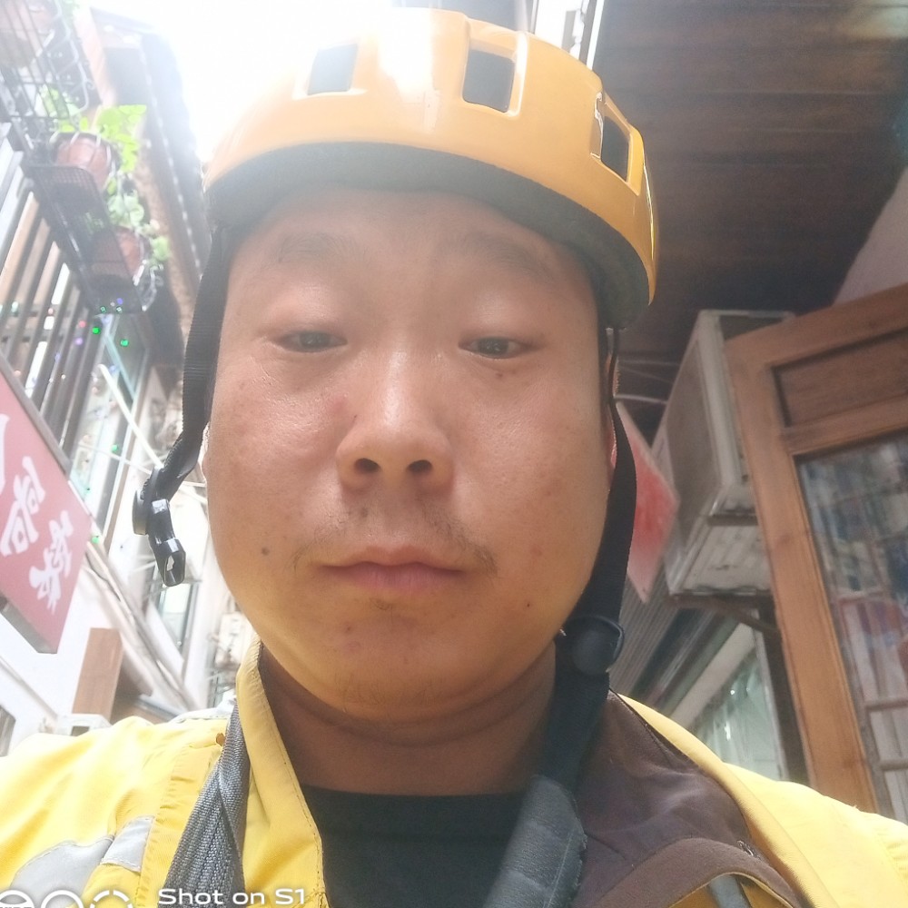 怕黑蹙眉柜子的照片