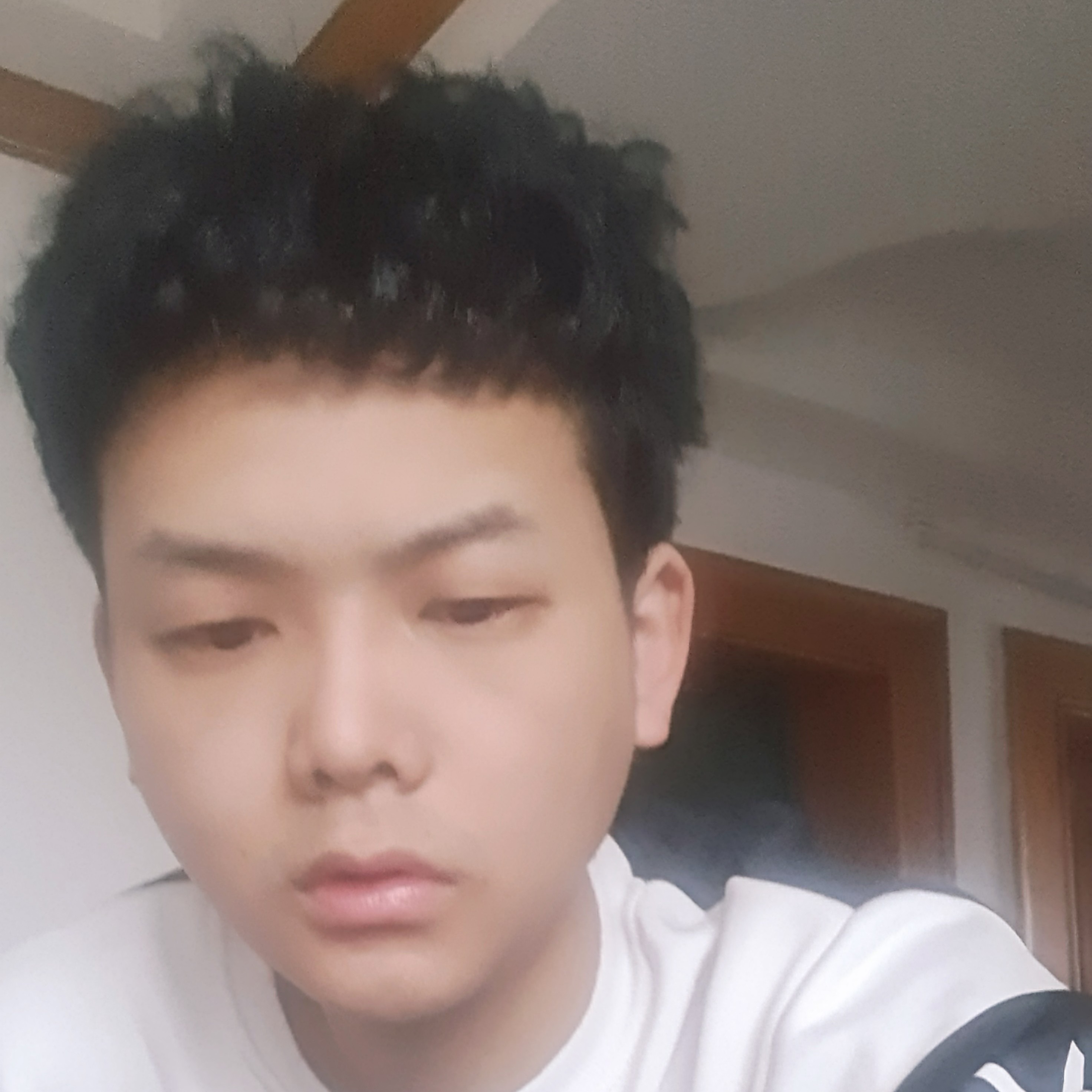 多情扯香水的照片