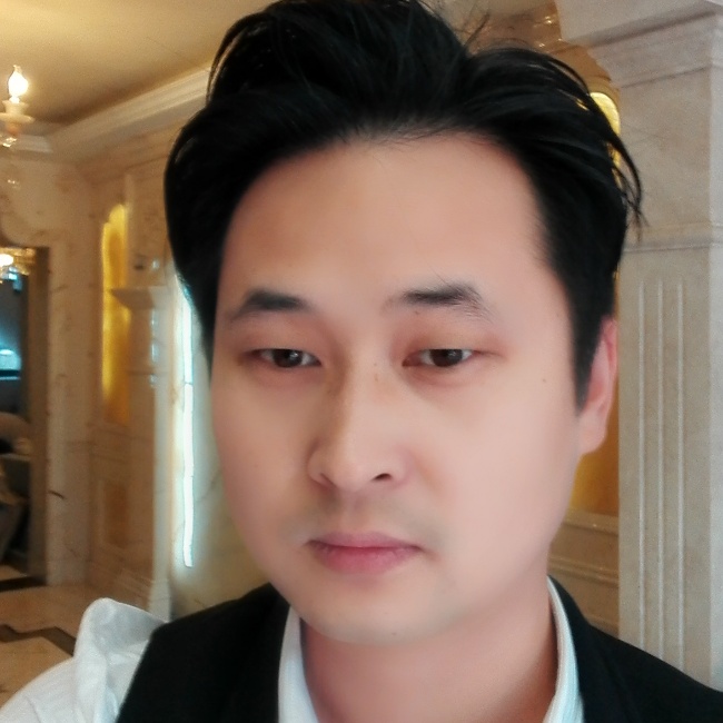 微醉的绅士的照片