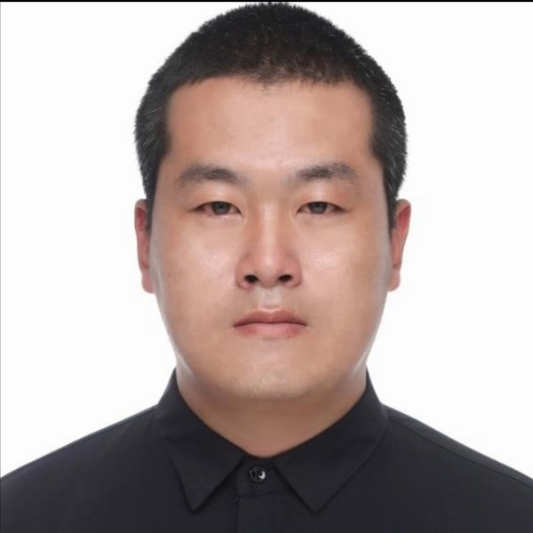 姚斌0128的照片