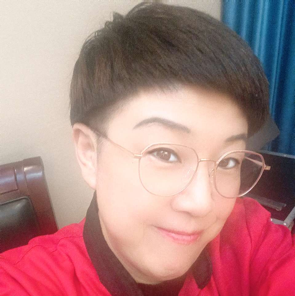 灰狼与漂亮的照片
