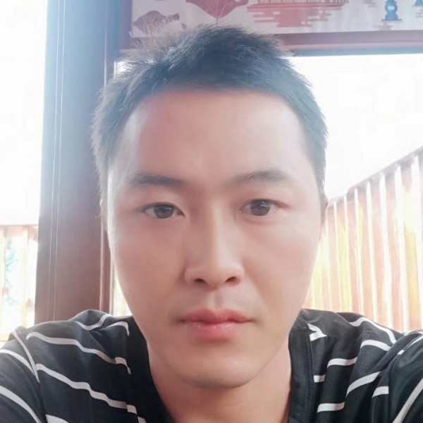 盛瑜杰的照片