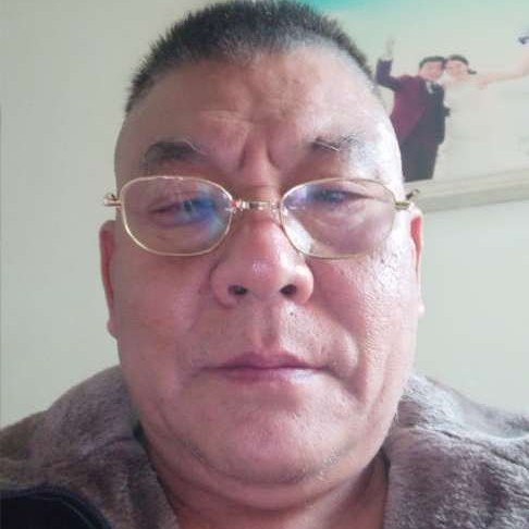 平湖放弃单薄的照片