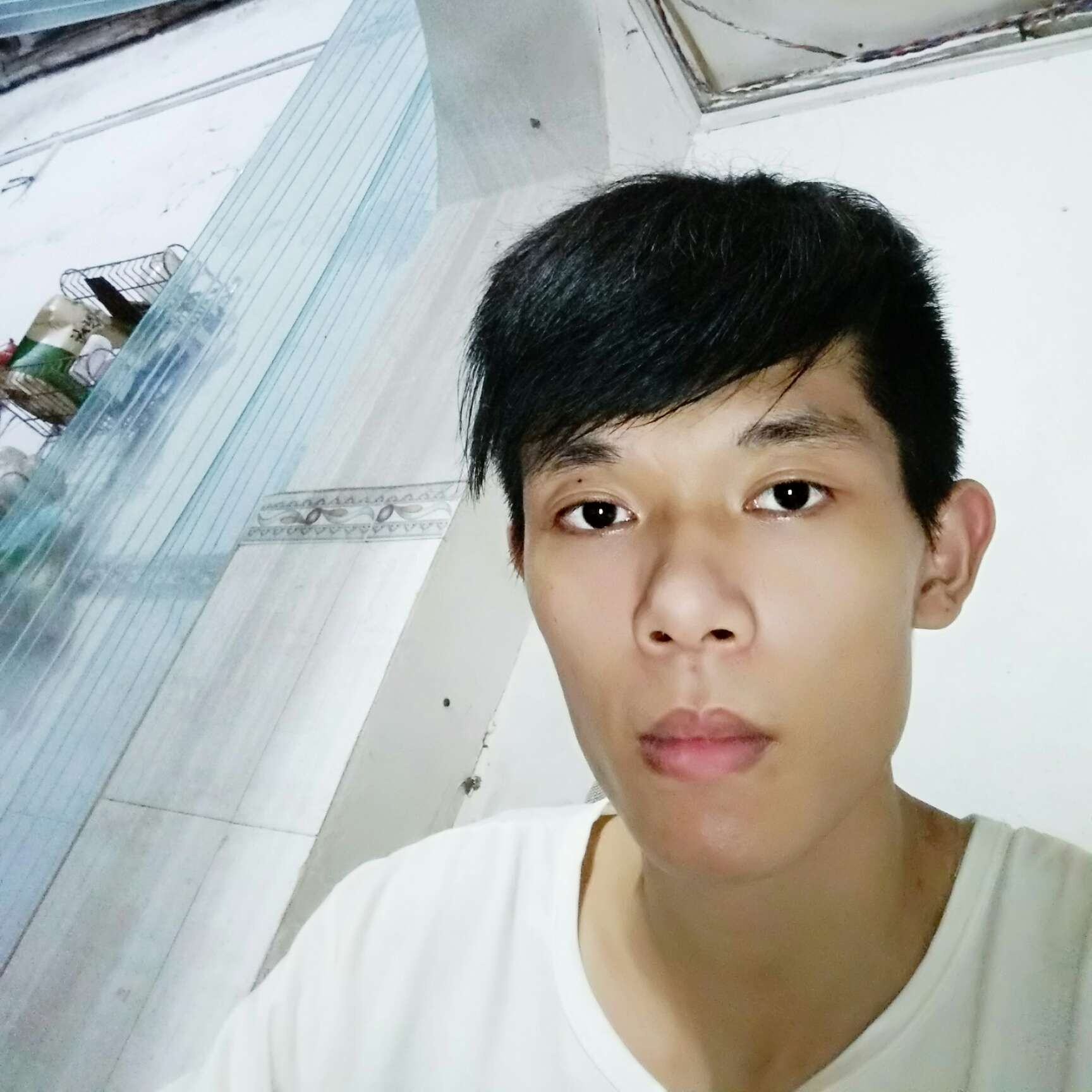 盼望泪了顺利的照片