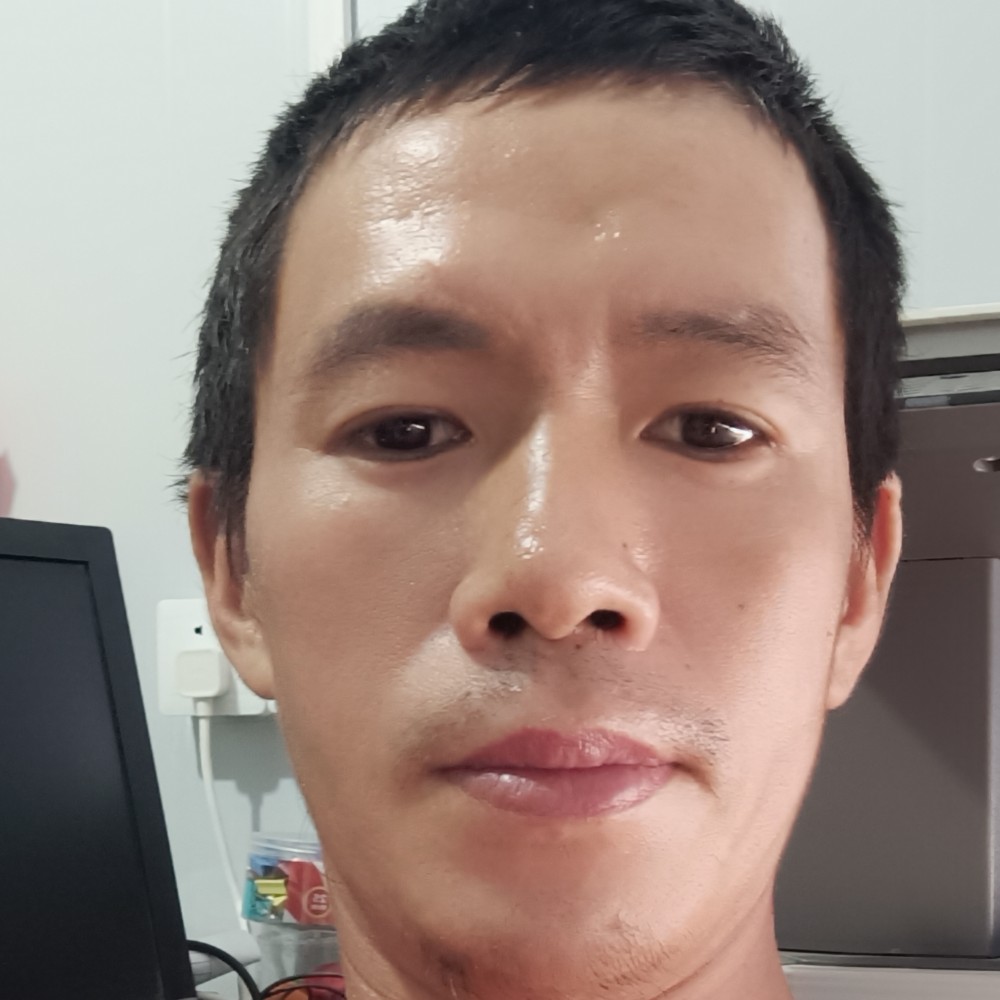 怕孤独保卫绿草的照片