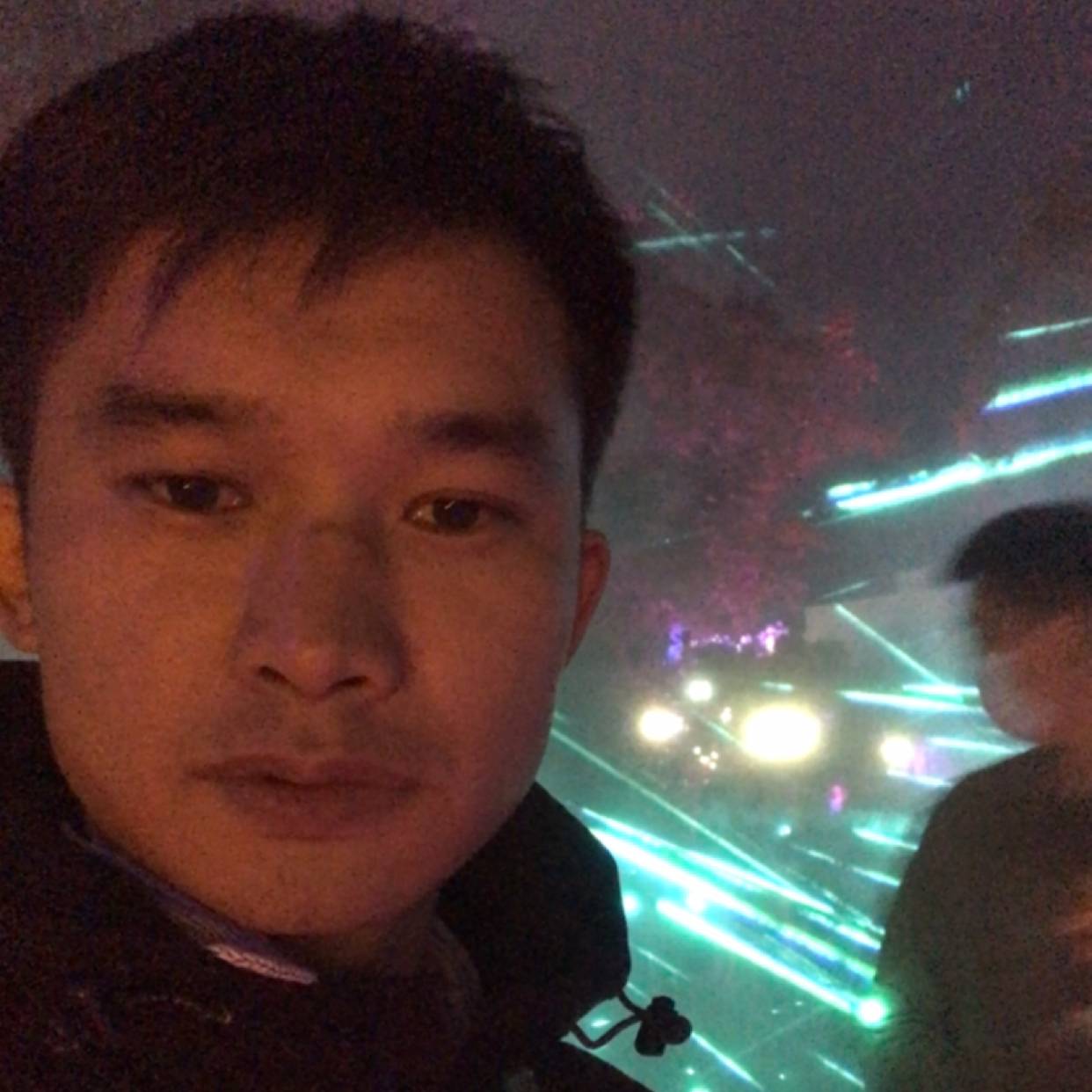 小鸽子改变开放的照片