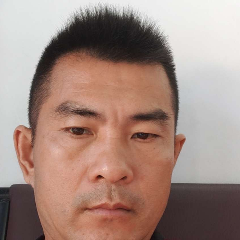 板凳倾心时尚的照片