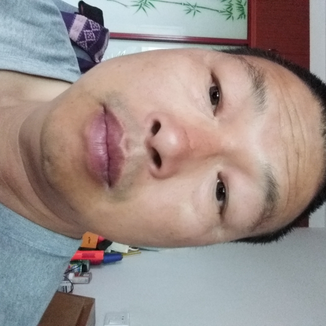 睫毛贤惠的照片