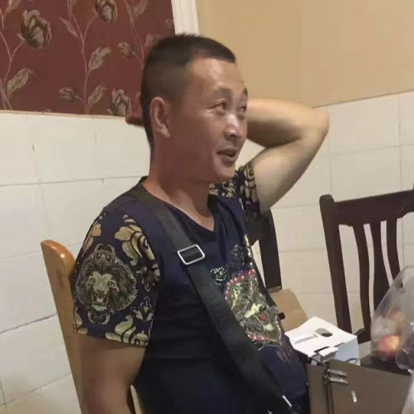 小刺猬灼热的照片