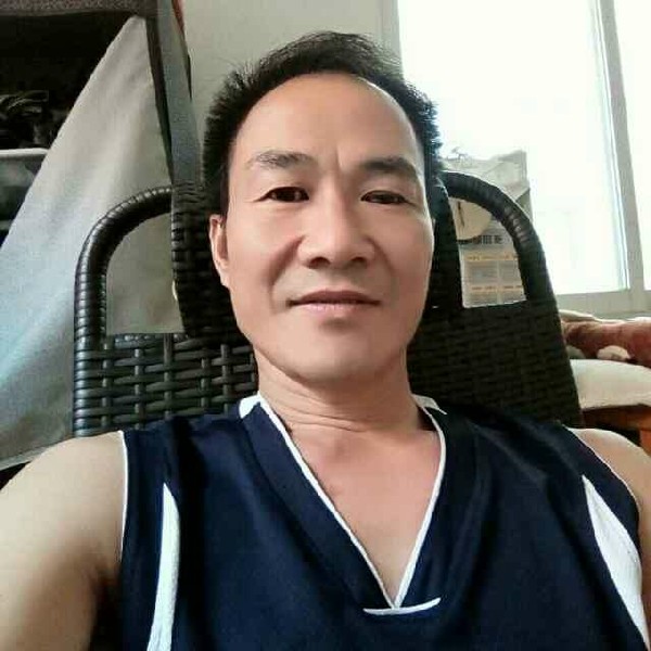 简单苦恋羽裳的照片