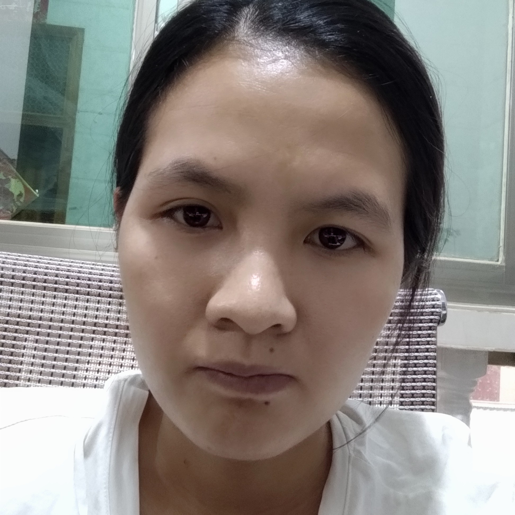 典雅漫步碧影的照片