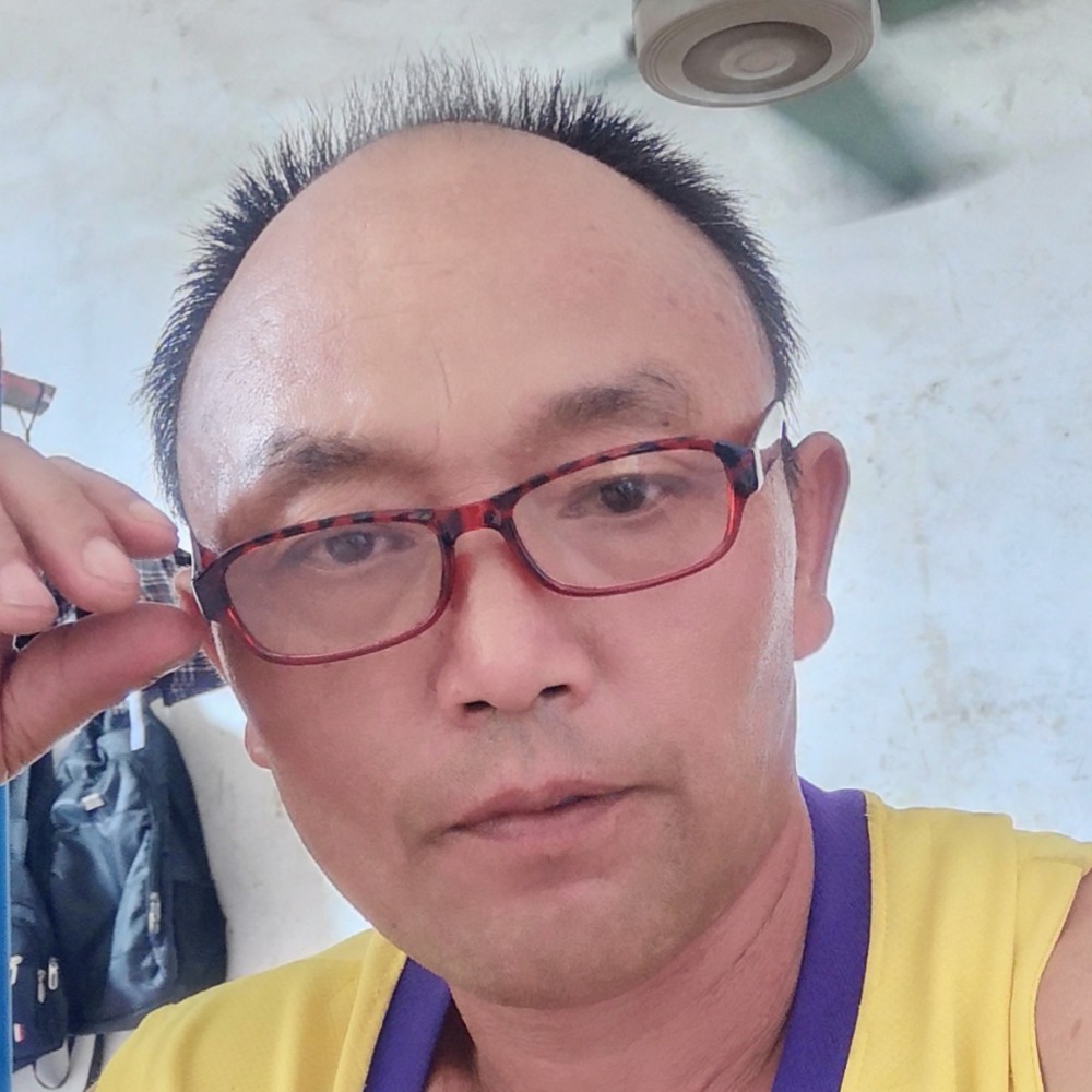 板凳的友好的照片