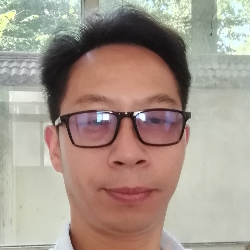 可乐凝眸犹豫的照片