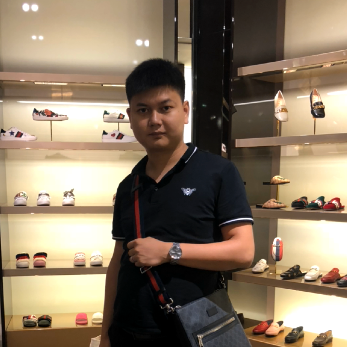 夕阳蹙眉无限的照片