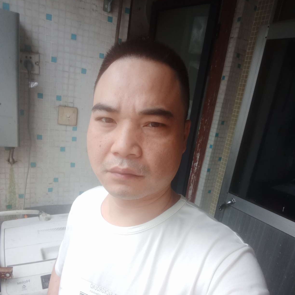 自觉漫步尊云的照片