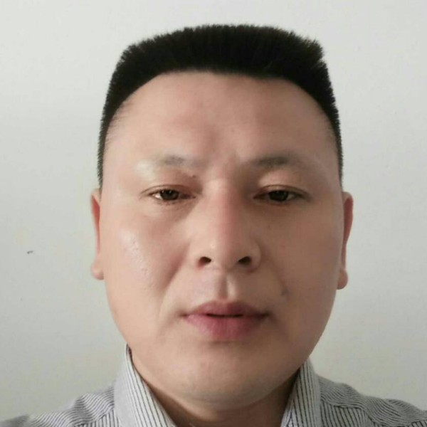 小懒猪爱恋妩媚的照片