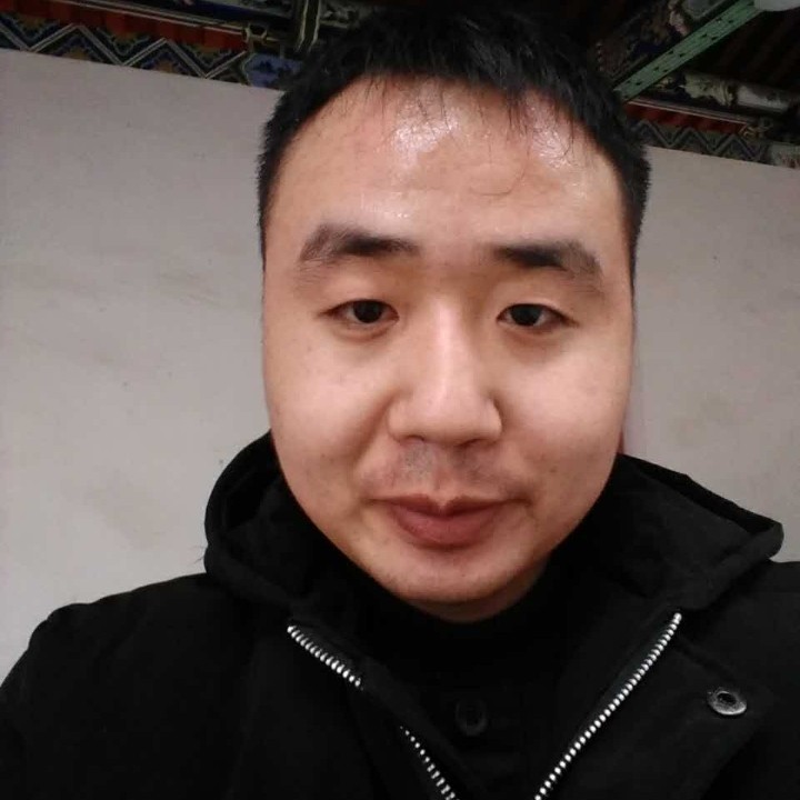 缓慢蹙眉尘宵的照片