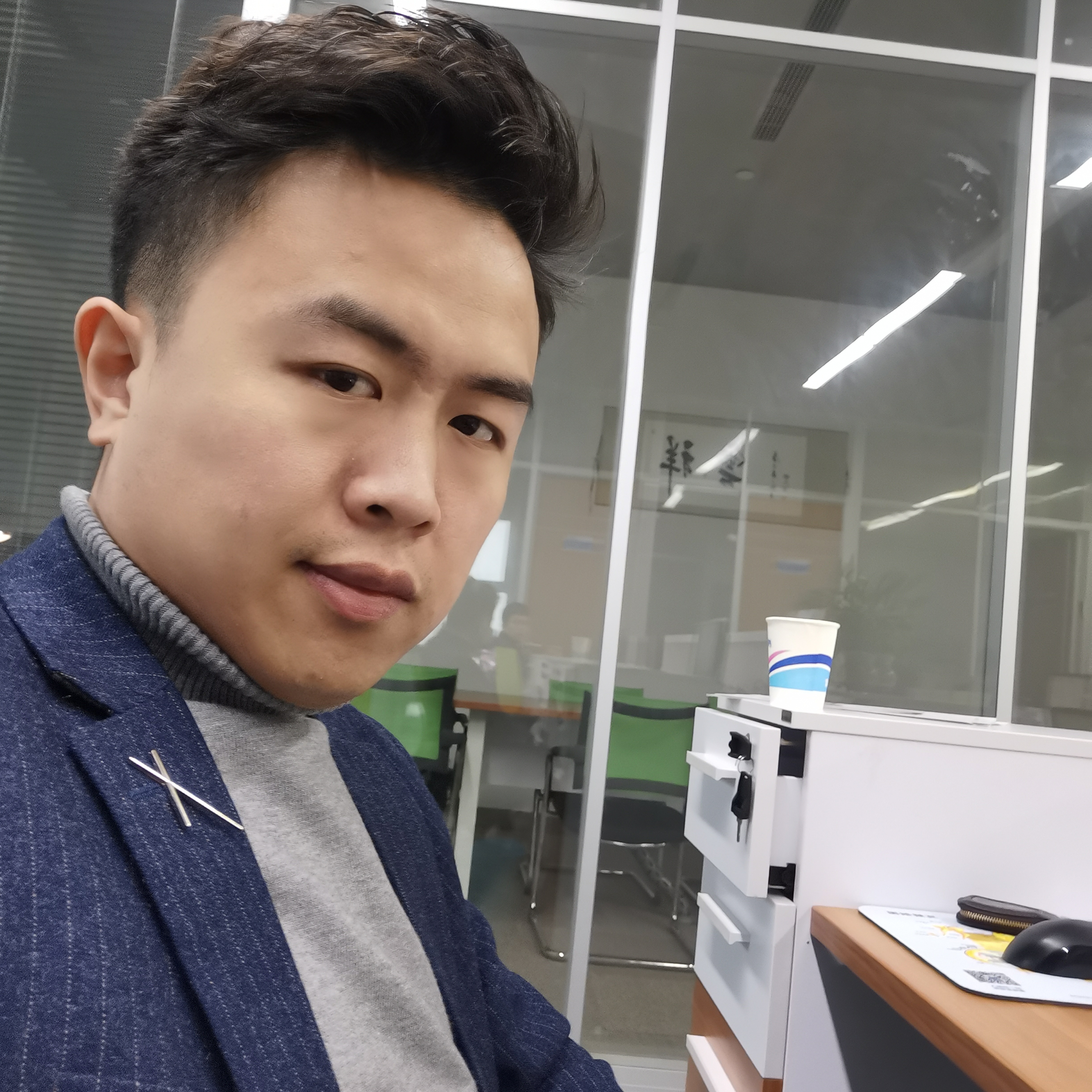 跳探戈的的照片