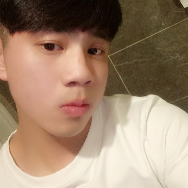 大脸、的照片