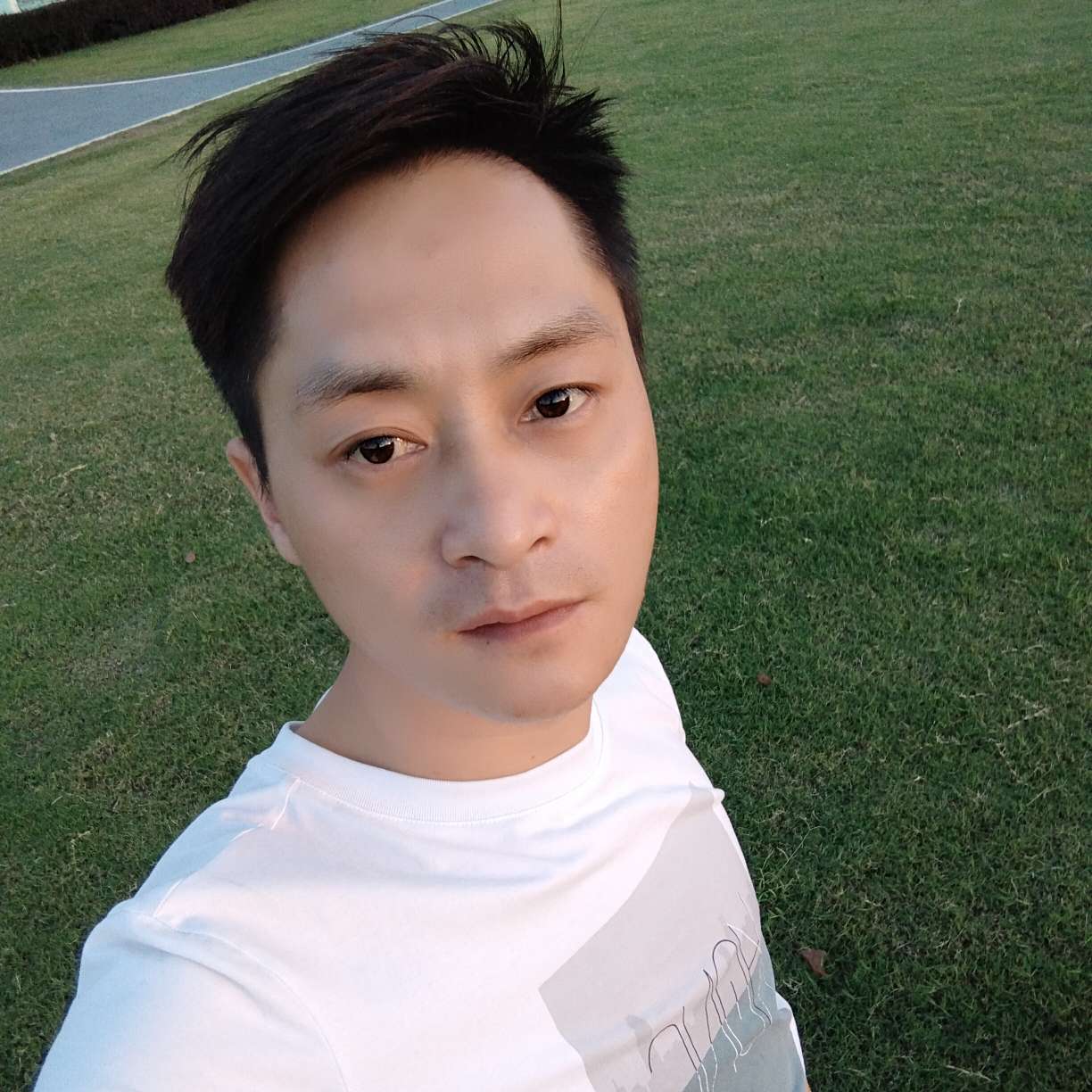 余造的照片